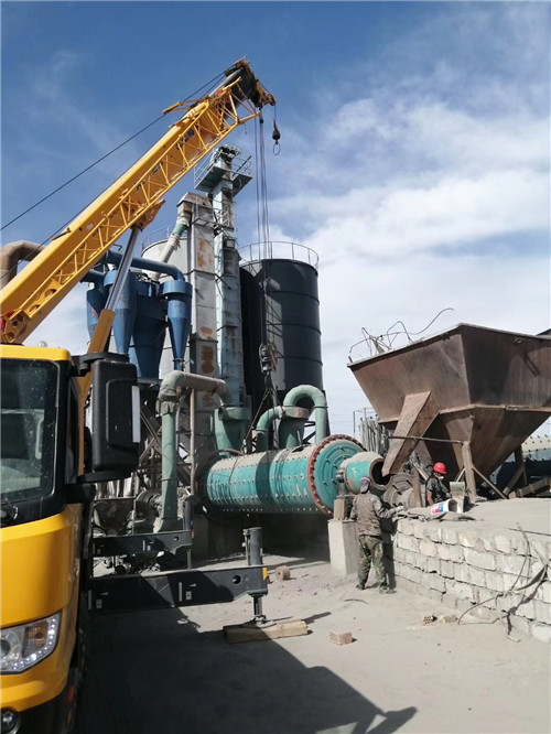江油市设备搬运等各类工程项目中，吊车起着关键作用