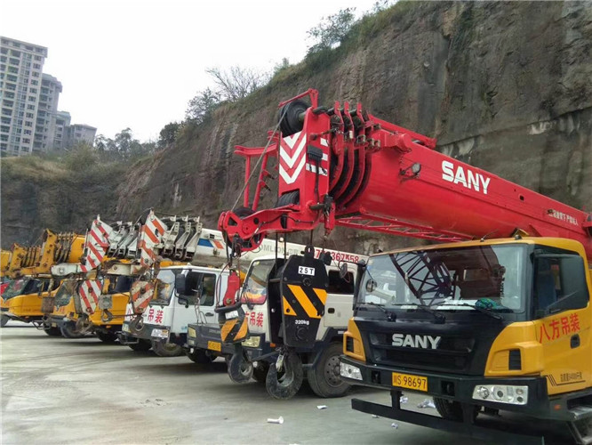 江油市吊车出租按什么计费？台班费、单次费、里程费怎么算？